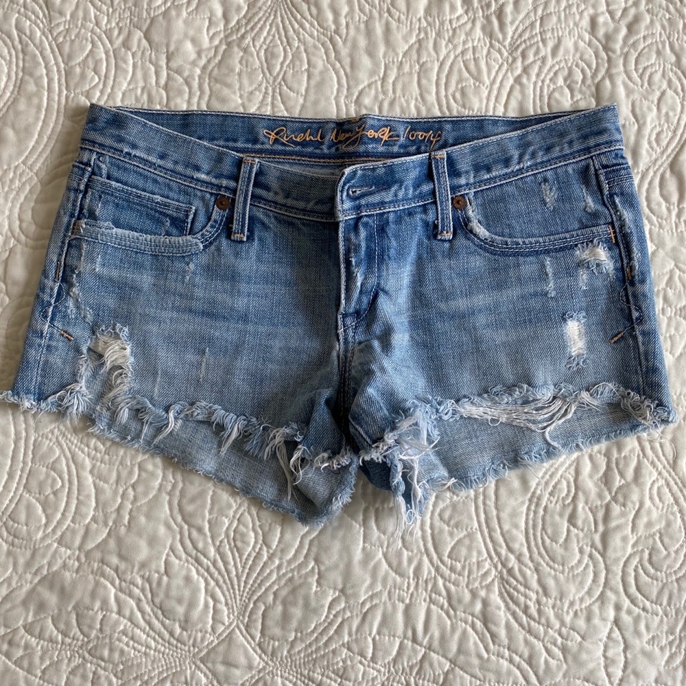 Jean frayed shorts